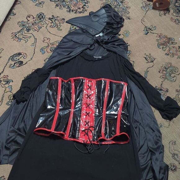 Black Leather Plague Doctor with cape, dress and corset. Plus sized 2x-3x - Picture 1 of 12